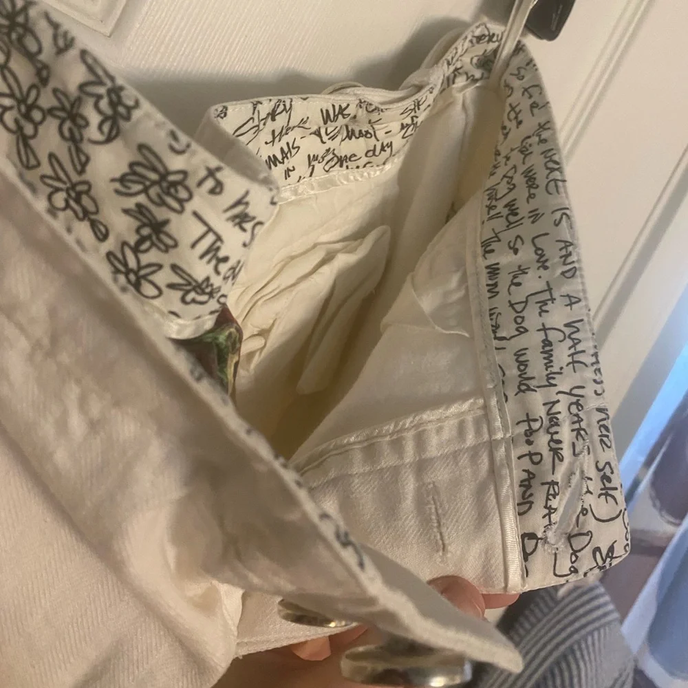 EUC White L.A.M.B. Jeans - Picture 9 of 10